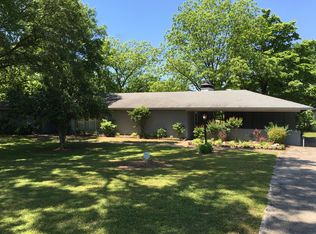 335 E German Ln, Conway, AR 72032