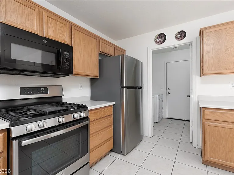 6042 Highland Gardens Dr — Photo 16