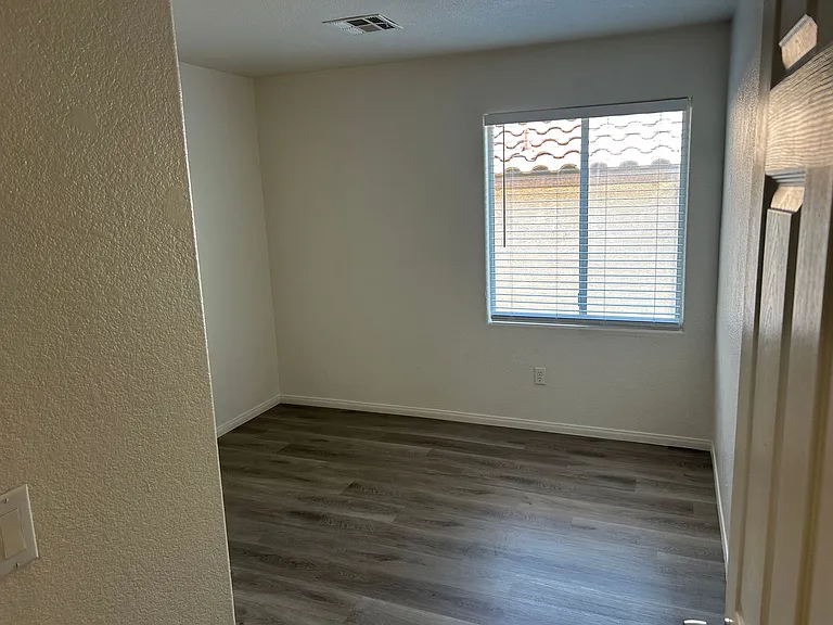 10296 Magnolia Tree Ave — Photo 23