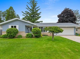 2326 41st St, Two Rivers, WI 54241