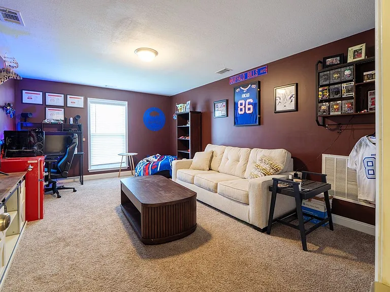 4063 McKenzie Ln — Photo 8