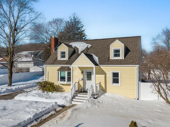 26 Bartholomew Ter, Peabody, MA 01960
