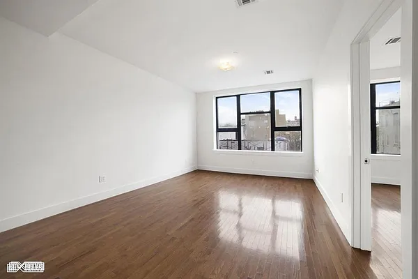 Rented by Citi Habitats | media 13