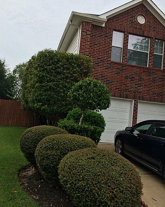 1st image of 6415 Castle Falls Ct