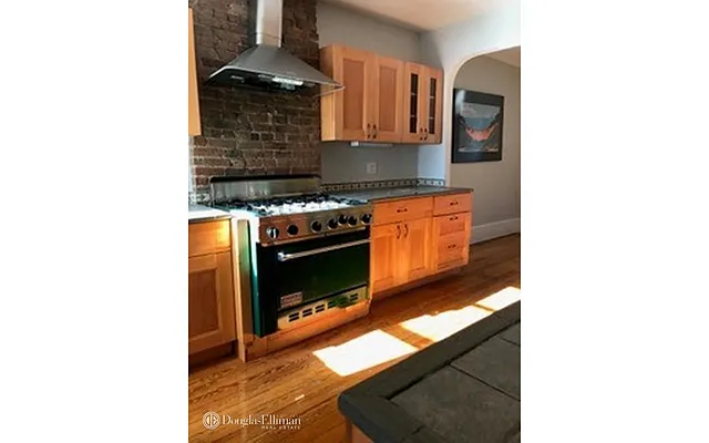 Rented by Douglas Elliman | media 20