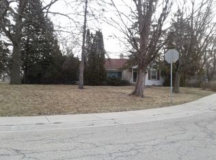 173 S Hawthorne Blvd, Mundelein, IL
