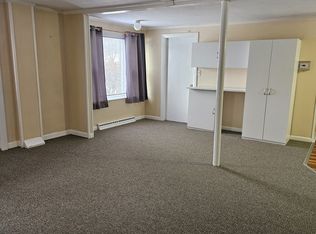 37 Webster Lake Rd FLOOR 1, Franklin, NH 03235