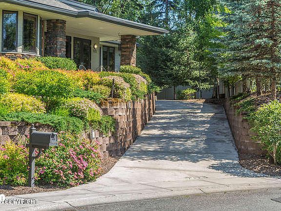 2nd image of 2121 Atwood Dr