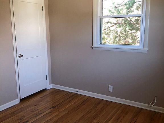 4th image of 6223 Parker St
