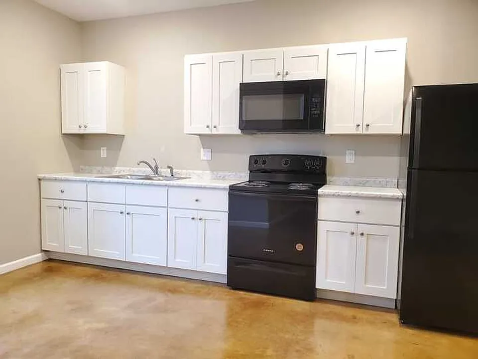 142 Cane Creek Ln #106