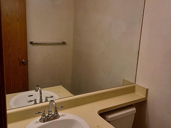 Main floor: half-bathroom