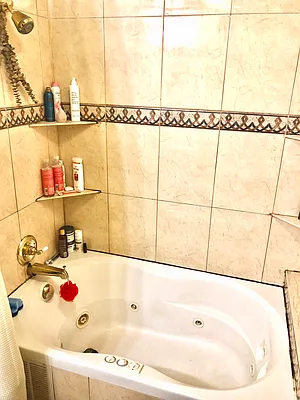 Rented by Compass | media 55