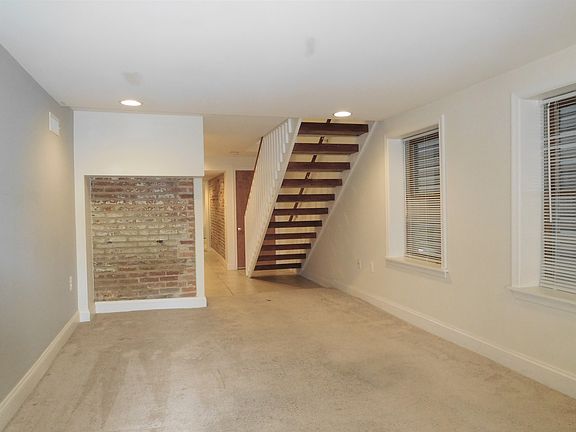 living room off court yard