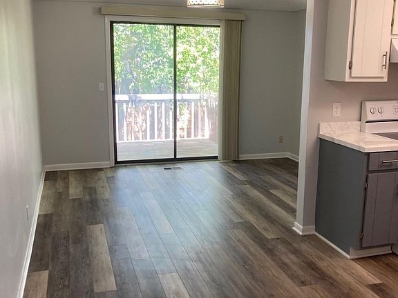 4th image of 11726 Camden Ave