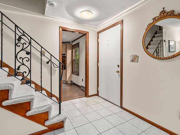3rd image of 11 Bacon Rd