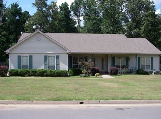 1608 Barney Ln, Pine Bluff, AR 71602
