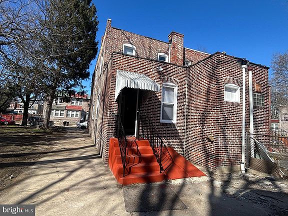 2nd image of 1352 Carl Miller Blvd