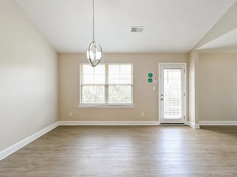 2932 S Hartland Dr — Photo 6