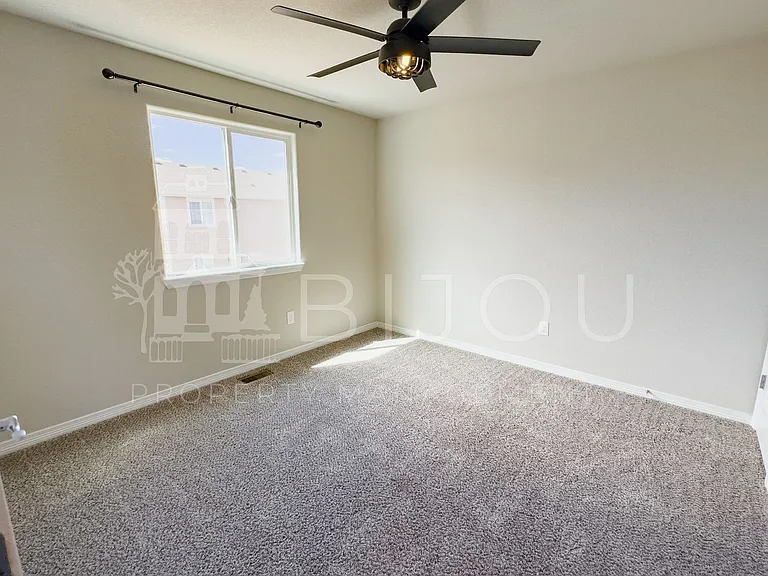 10881 Aliso Dr — Photo 19
