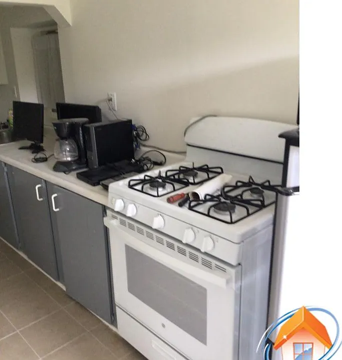 144 La Cuesta Dr #1