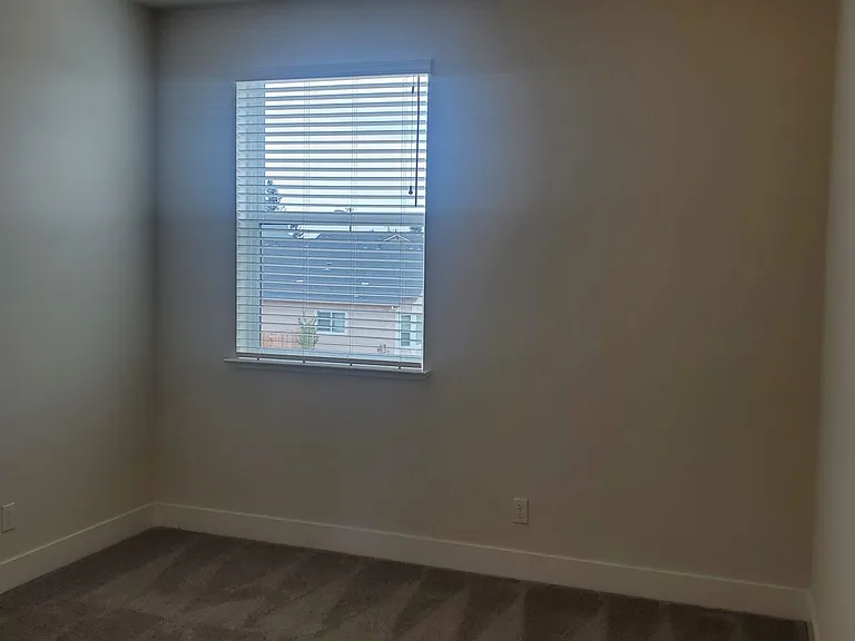 1963 Dogwood Dr — Photo 16