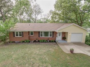 5238 N Spruce Ave, Kansas City, MO 64119