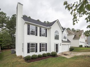 701 Holly Thorne Trce, Holly Springs, NC 27540