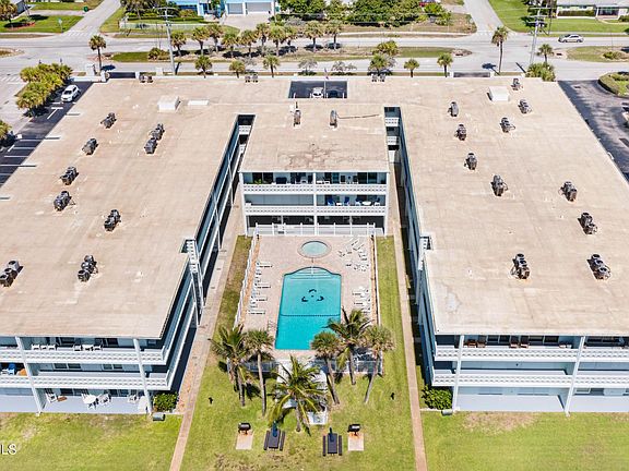 2nd image of 4800 N Ocean Beach Blvd #304