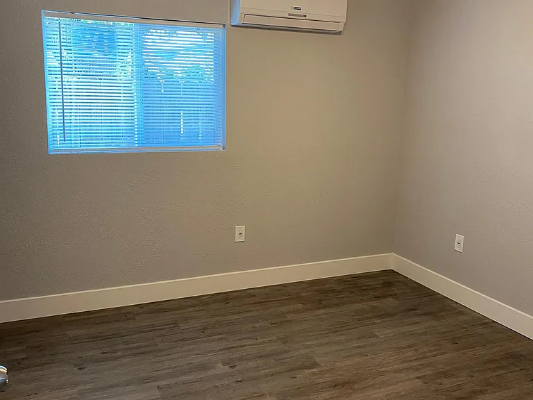6370 Cleo St — Photo 10