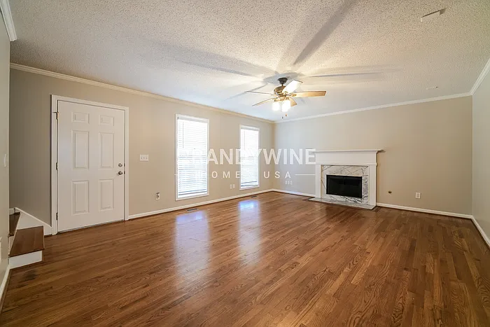 62 Colony Dr — Photo 2