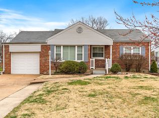 7315 S Yorkshire Dr, Saint Louis, MO 63123