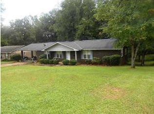 6923 43rd St, Northport, AL 35473