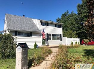 94 Laurel St, Hopelawn, NJ 08861