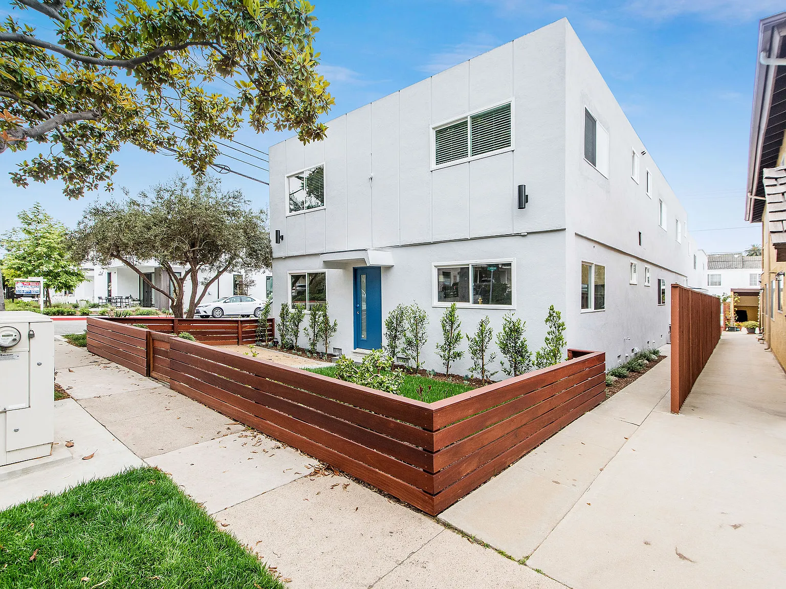 411 West Franklin Avenue - 1 — Photo 3