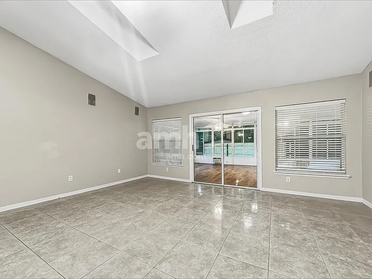 9640 Clinton Corners Dr — Photo 8