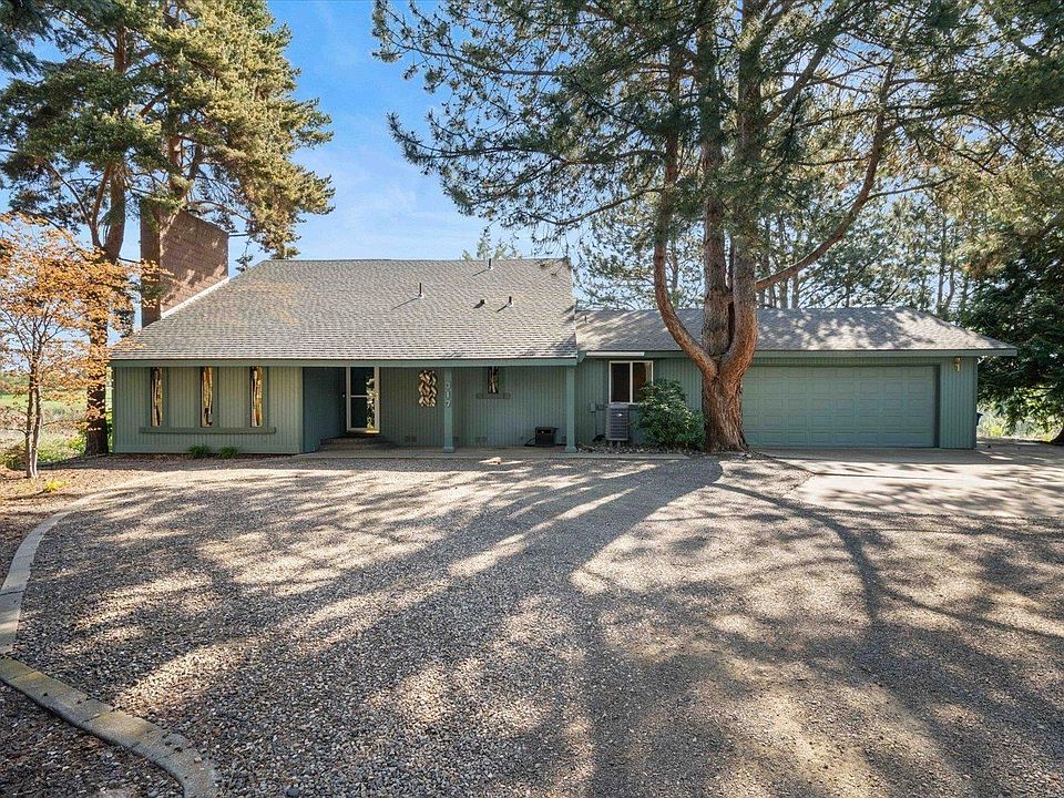 1st image of 317 Lakeview Ct