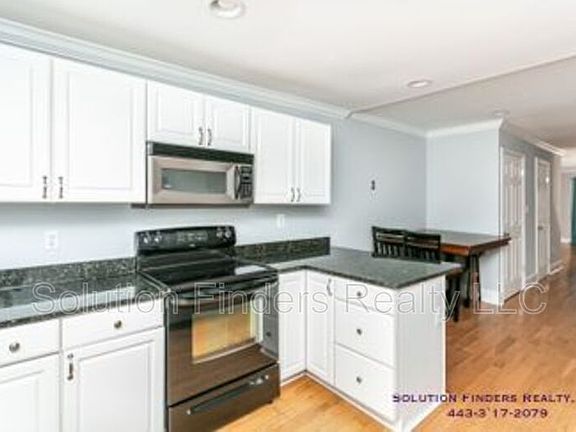 5th image of 3403 Hudson St
