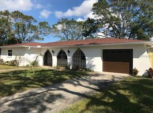 624 Tessier Dr, Tarpon Springs, FL 34689