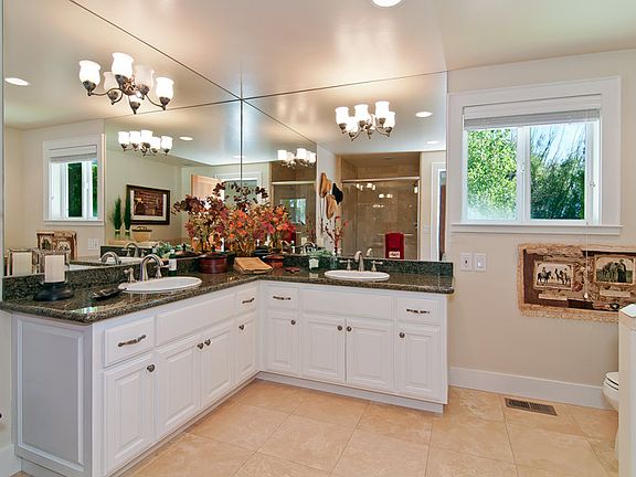 Downstairs Master Bath