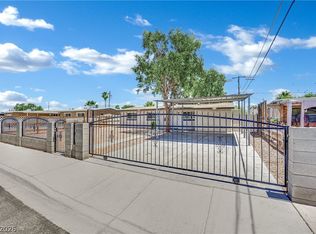 2221 Santa Clara Dr, Las Vegas, NV 89104