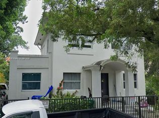 876 SW 2nd St #2, Miami, FL 33130