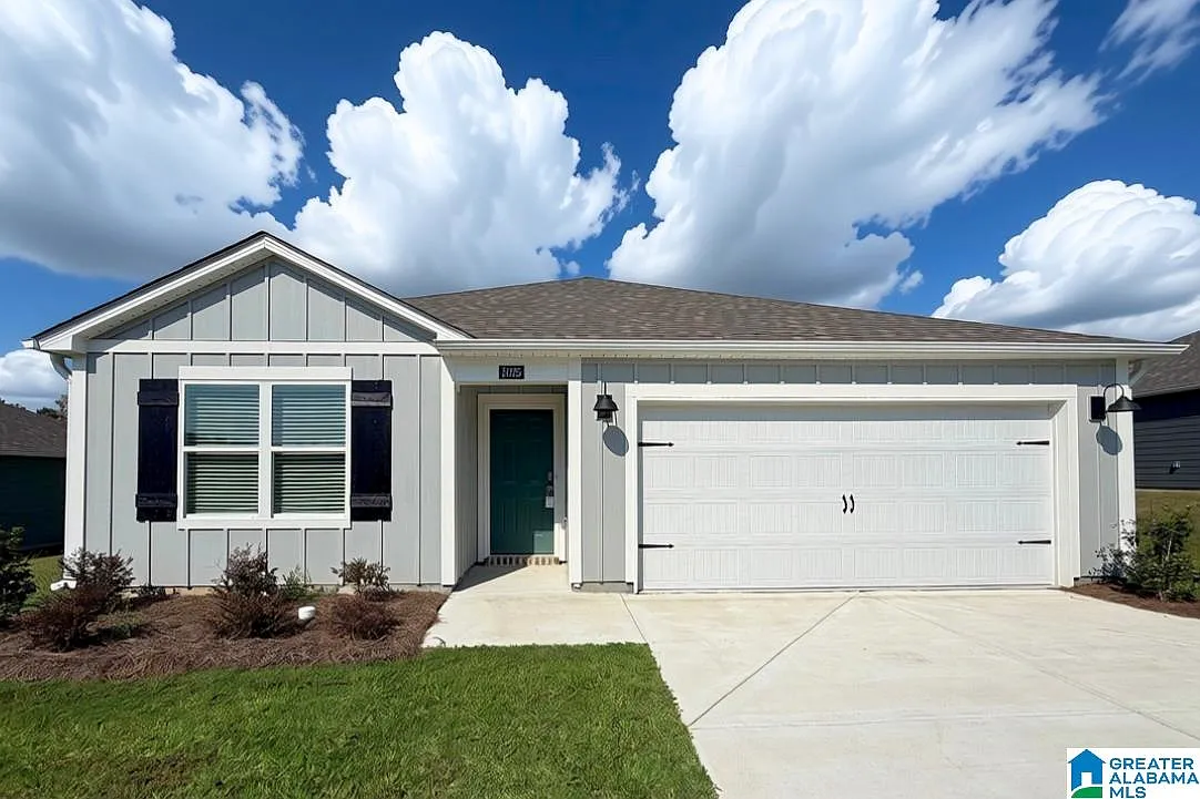 3 bed, 2.0 bath, 1272 sqft, $1,699 — Photo 1