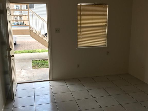 4th image of 4712 N 12th St McAllen Tx 78504 #42