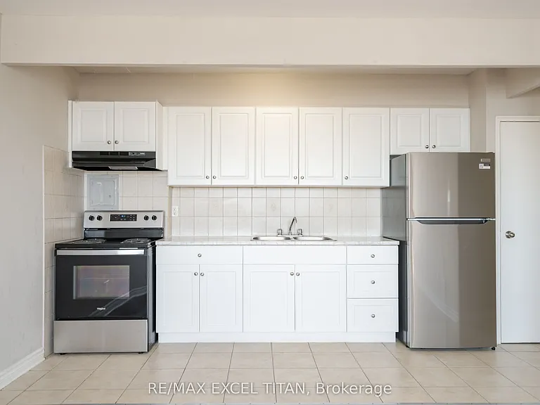 468 Ottawa St N #334D — Photo 7