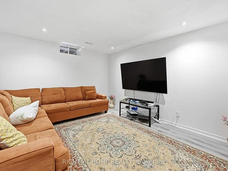 456 Valridge Dr — Photo 37