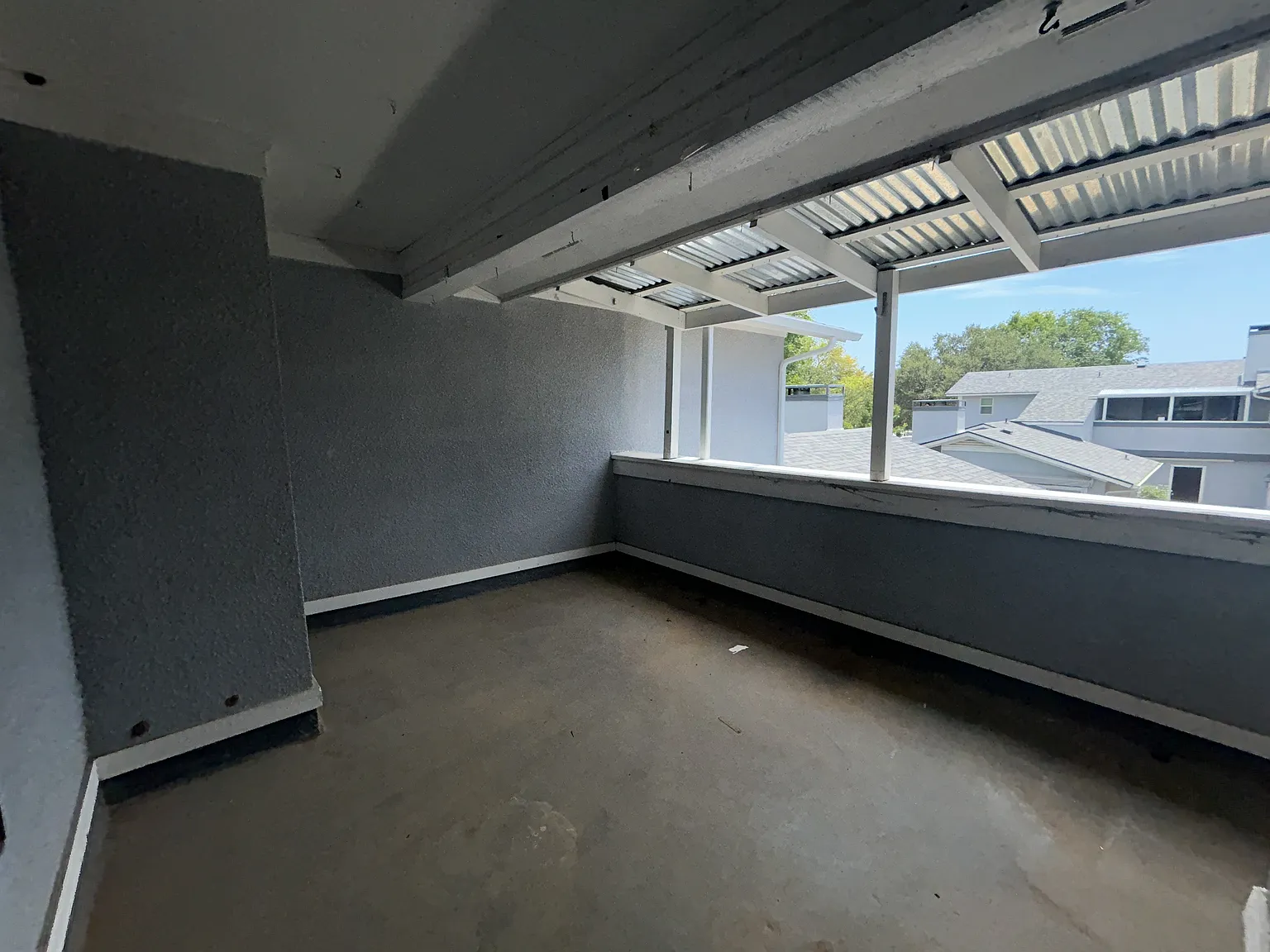 2 bed, 1.0 bath, $1,600 — Photo 3