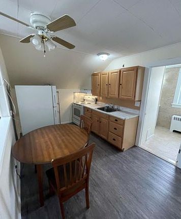 4th image of 80 Medford Ave