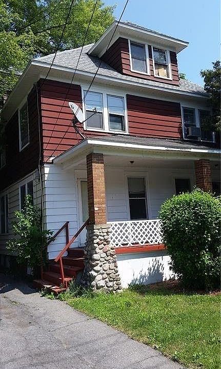 1st image of 437 Valley Dr #39