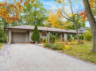 9 Vine Cres, Barrie, ON L4N 2B3