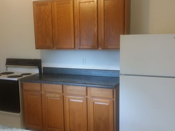 4th image of 1364 N Normandy Blvd